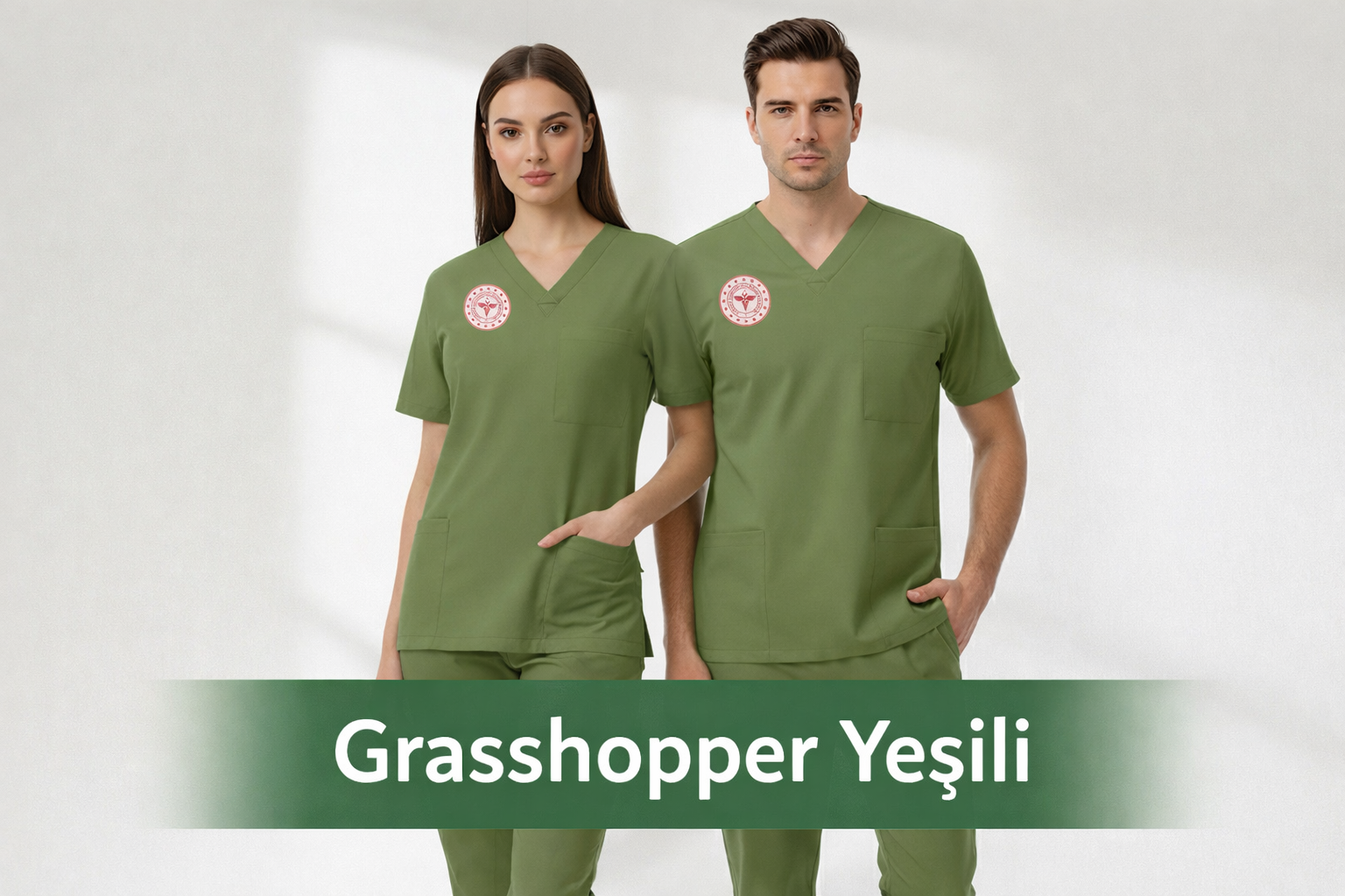 Yeşil Grasshopper Renk Likralı Eczacı Forması Scrubs Takımı – Sağlık Bakanlığı Renk ve Model Uyumlu