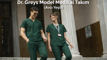 Avcı Yeşili Scrubs: Güç, Denge ve Profesyonelliğin Rengi