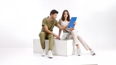 Hochleistungs-Medizinbekleidung: Strapazierfähige und Komfortable Produkte von Çizgi Medikal