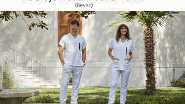 Beyaz Scrubs: Saflık, Hijyen ve Profesyonelliğin Rengi