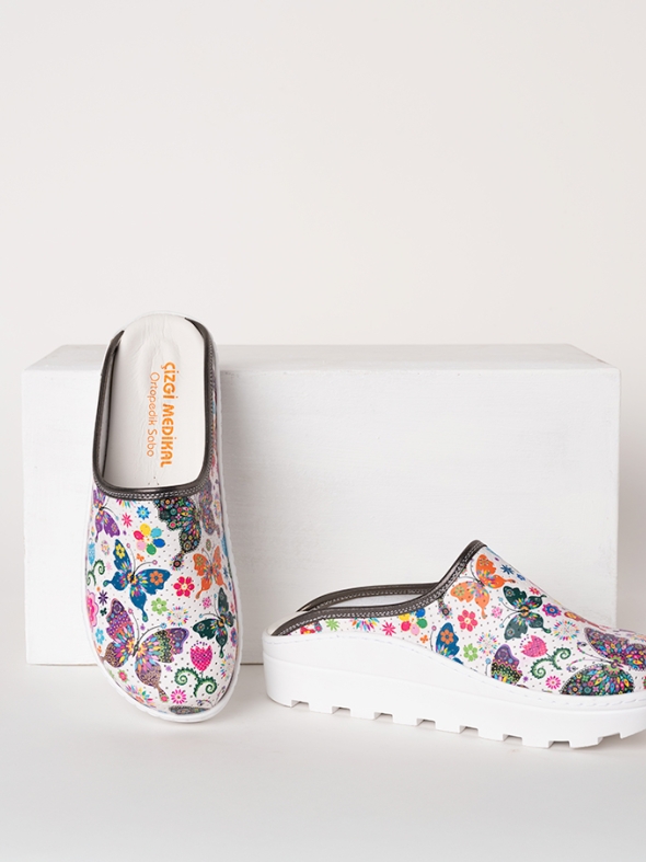 Butterfly Women's Doctor Nurse Medical Fit Vivacolor Clogs